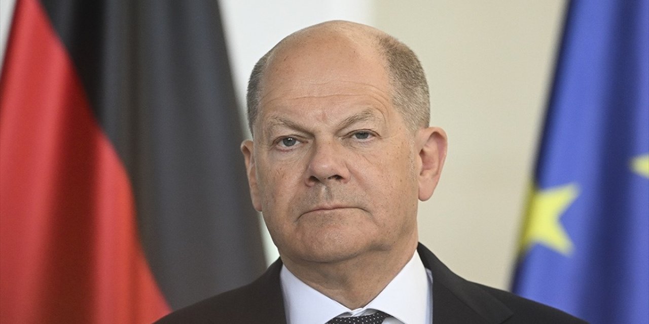 Almanya'da Başbakan Scholz, Koalisyon Hükümetini Bir Arada Tutmak İçin Mücadele Ettiğini Söyledi