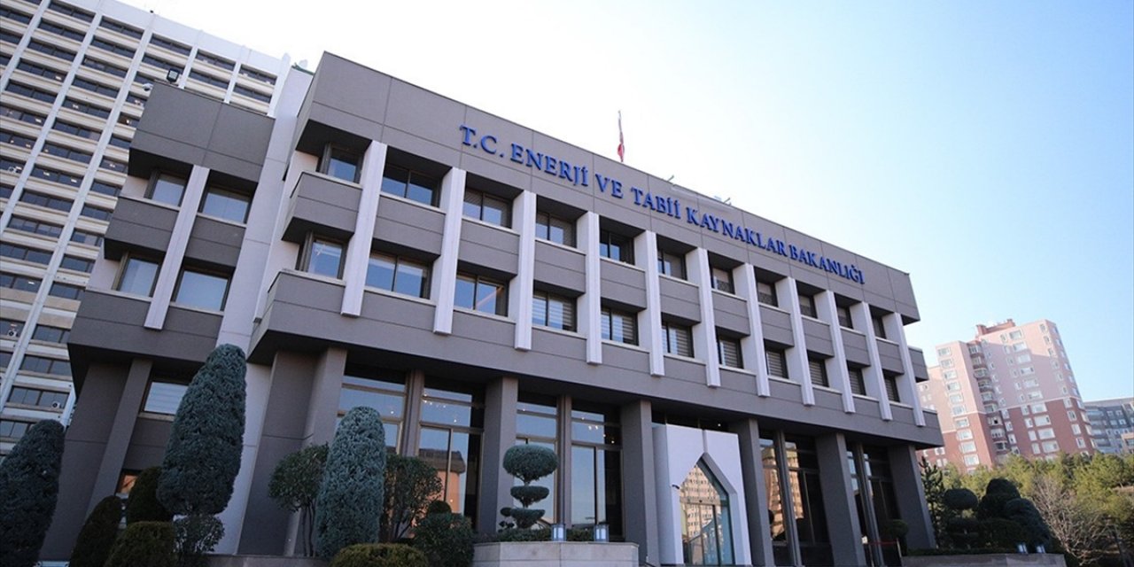 Enerji ve Tabii Kaynaklar Bakanlığı, İsrail'e Petrol Sevkiyatı İddialarının Asılsız Olduğunu Bildirdi