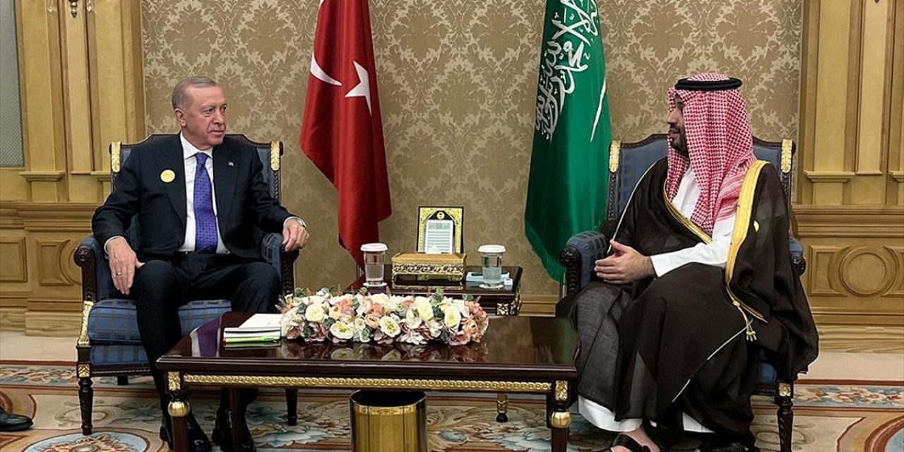 Cumhurbaşkanı Erdoğan, Suudi Arabistan Veliaht Prensi Muhammed Bin Selman İle Görüştü