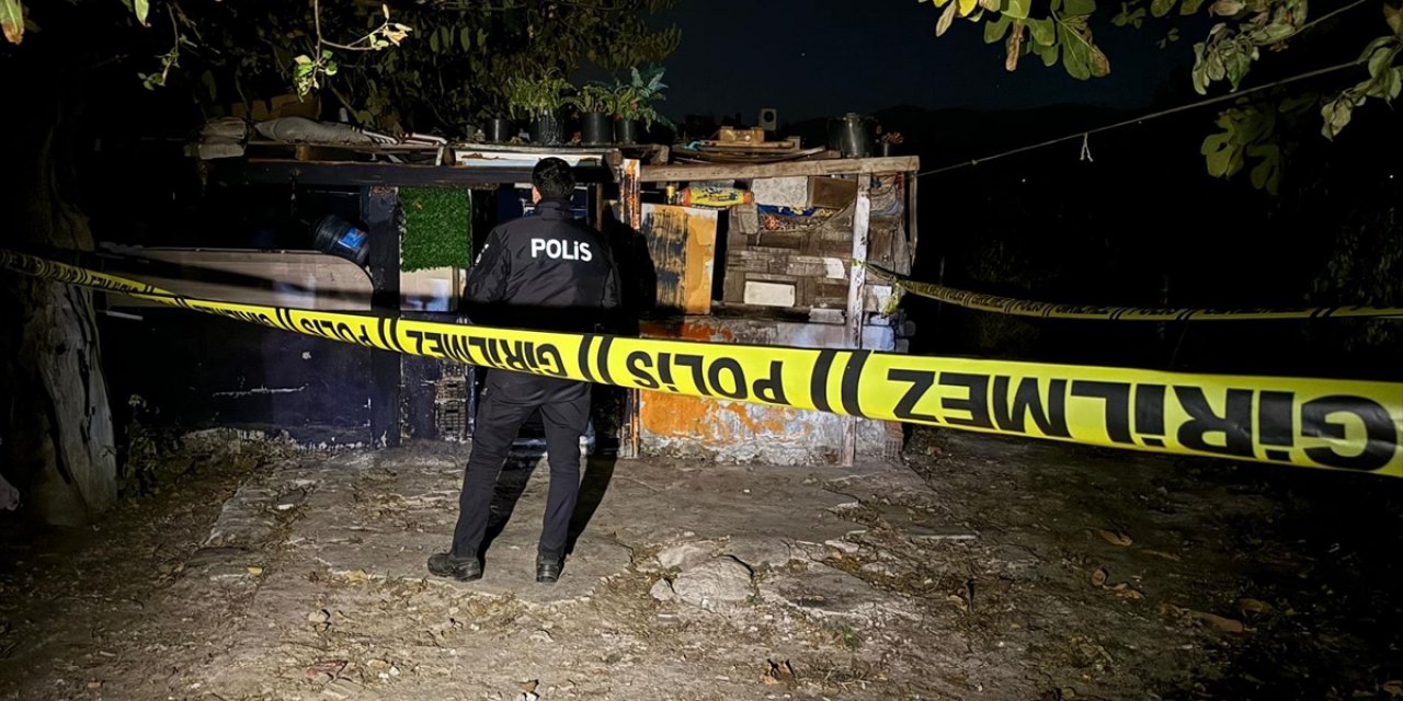 İzmir'de Evde Çıkan Yangında 5 Kardeş Hayatını Kaybetti