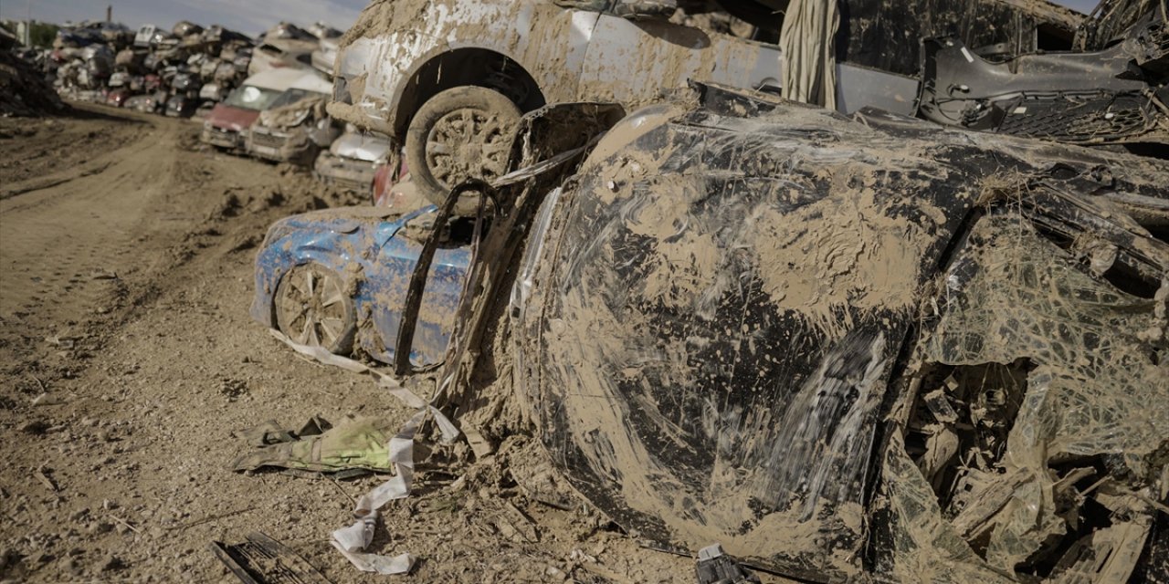 Şiddetli Yağışlar İspanya'ya Zarar Vermeye Devam Ediyor