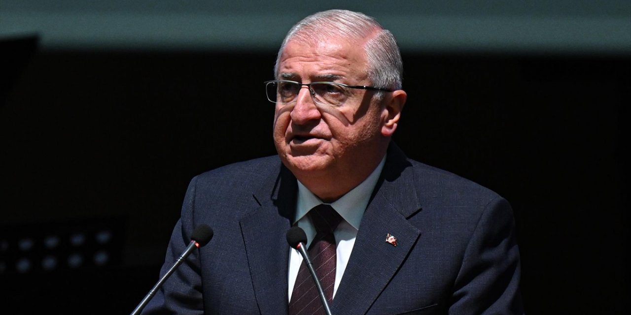 Bakan Güler: Trump'ın, Suriye'den Amerikan Askerlerini Çekebileceğini Değerlendiriyorum