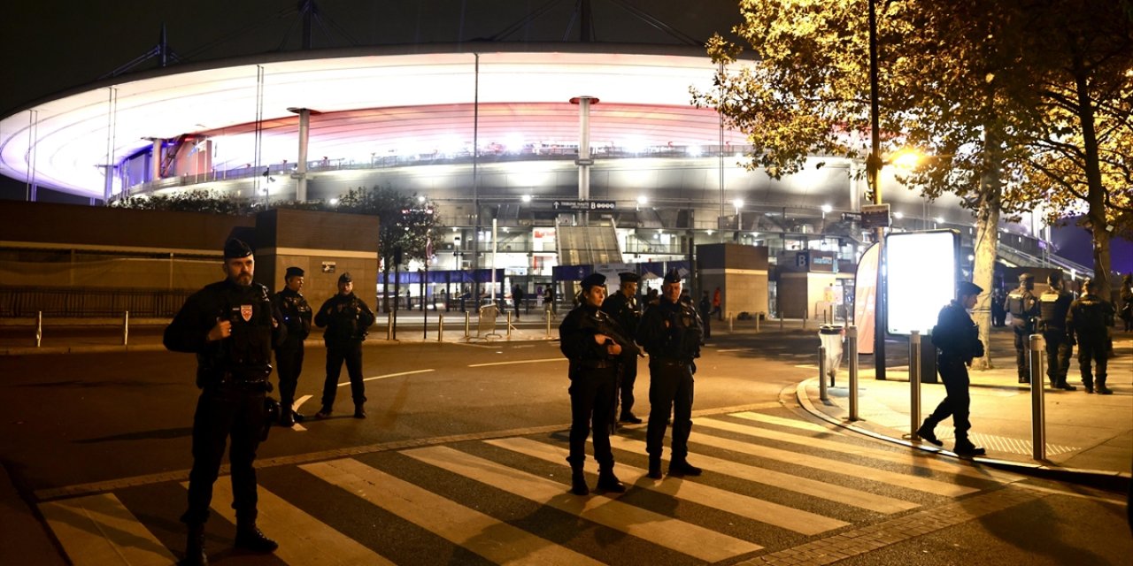 Fransa-israil Futbol Maçında İsrailli Taraftarlar Kavga Çıkardı