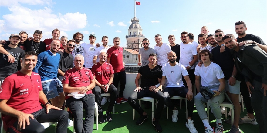 A Milli Futbol Takımı Tekne Turu Yaptı