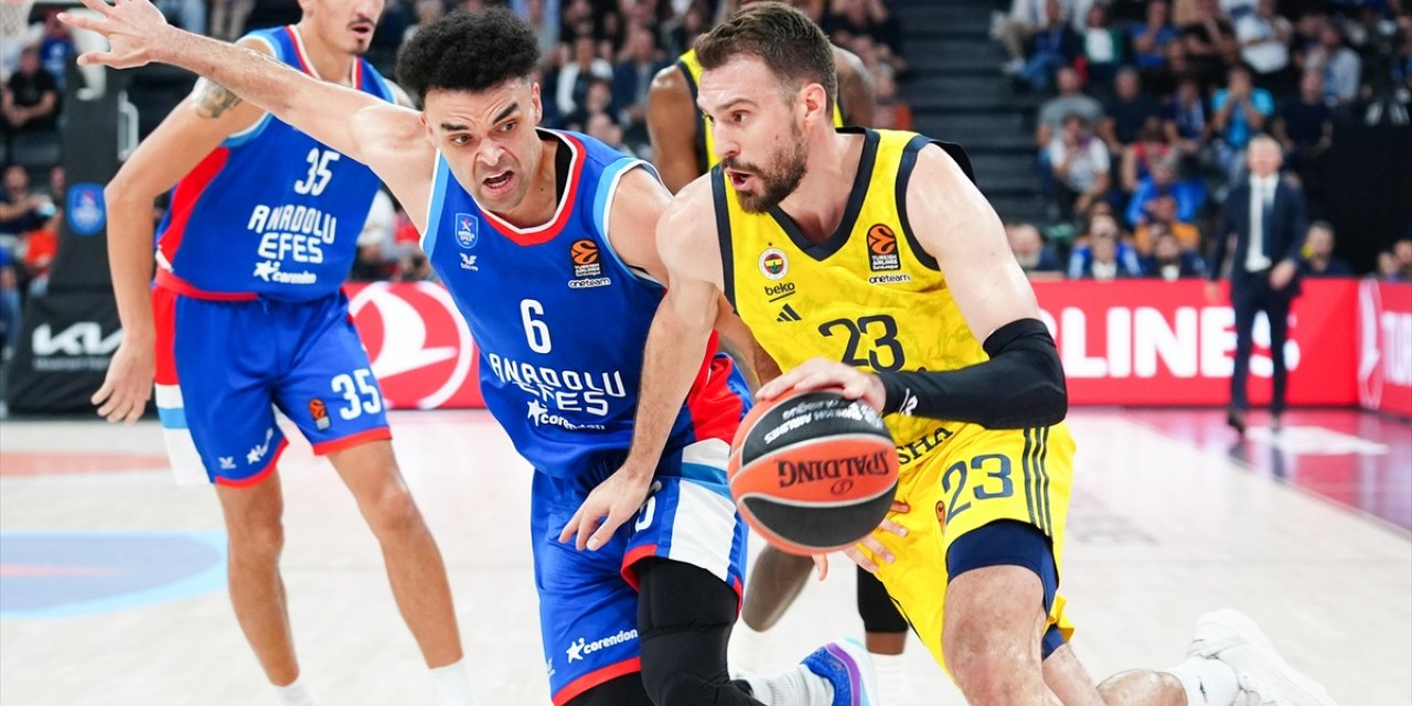 Fenerbahçe Beko, Basketbol Süper Ligi'nde Yarın Anadolu Efes'i Konuk Edecek