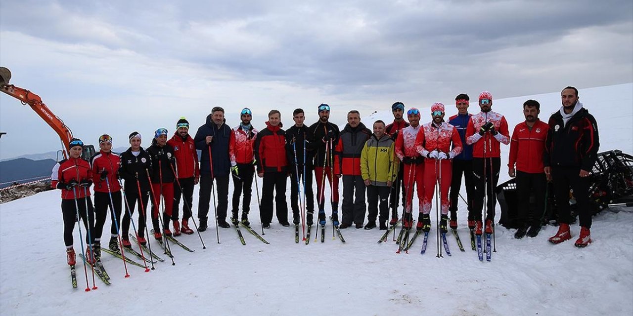 Kayaklı Koşu Milli Takımı, Antrenmanlarını 1800 Rakımlı Yaylada Gerçekleştiriyor