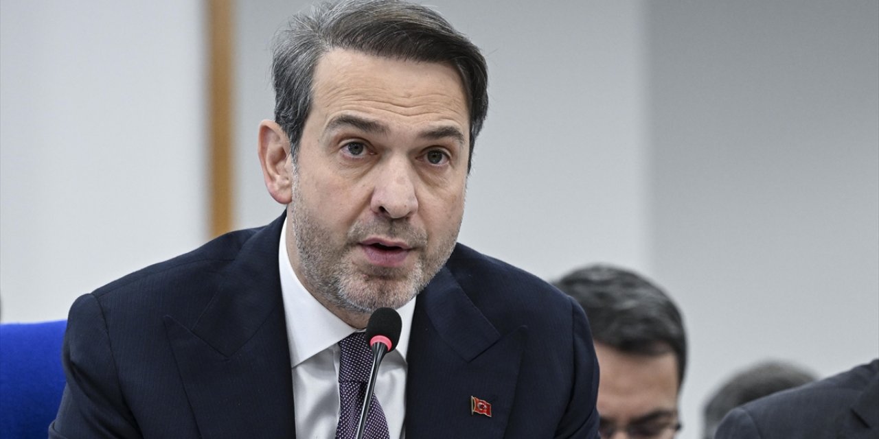 Enerji ve Tabii Kaynaklar Bakanı Bayraktar, Bakanlığının Bütçe Görüşmelerinde Soruları Yanıtladı