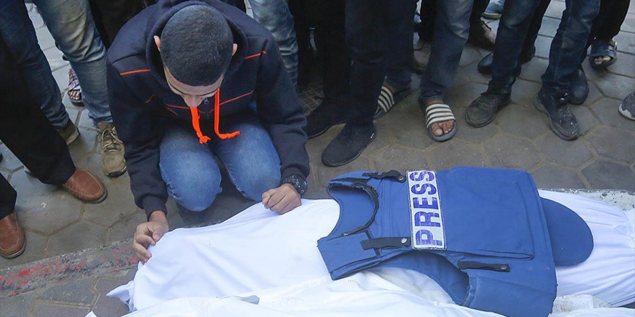 Filistin Gazeteciler Sendikası: Gazzeli Gazeteciler Basın Tarihinin En Korkunç Katliamına Maruz Kaldı