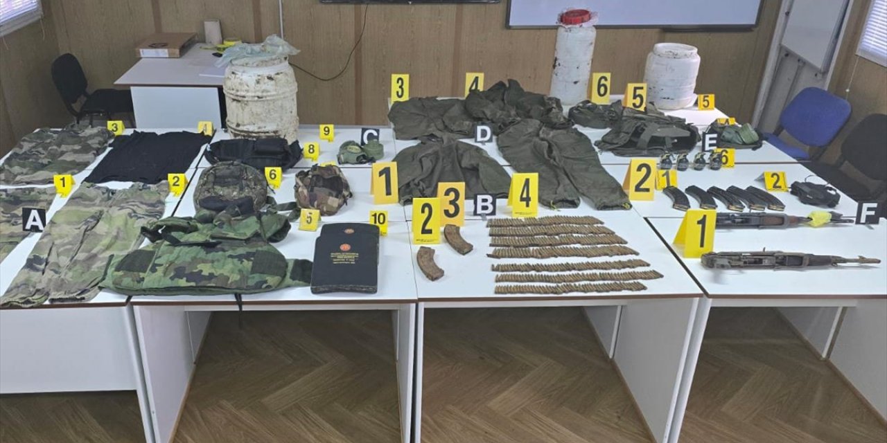 Kosova'nın Kuzeyinde Çoğunlukla Sırpların Yaşadığı Zveçan'da Silah ve Mühimmat Bulundu