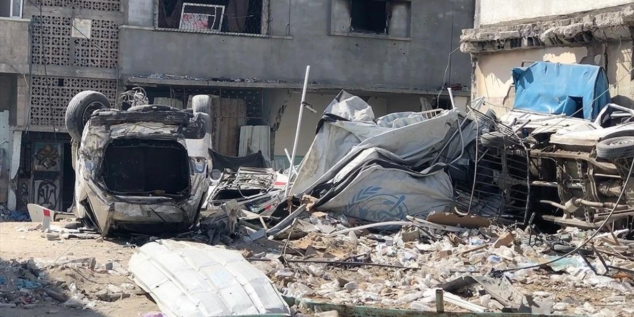 İsrail, Gazze'nin Kuzeyindeki Kemal Advan Hastanesi'ni Bir Kez Daha Vurdu