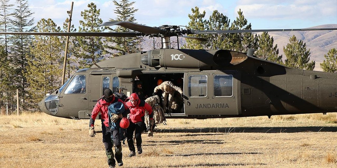 Aladağlar'da Kaybolan Belarus Uyruklu İki Kız Kardeş Dağcı Bulundu
