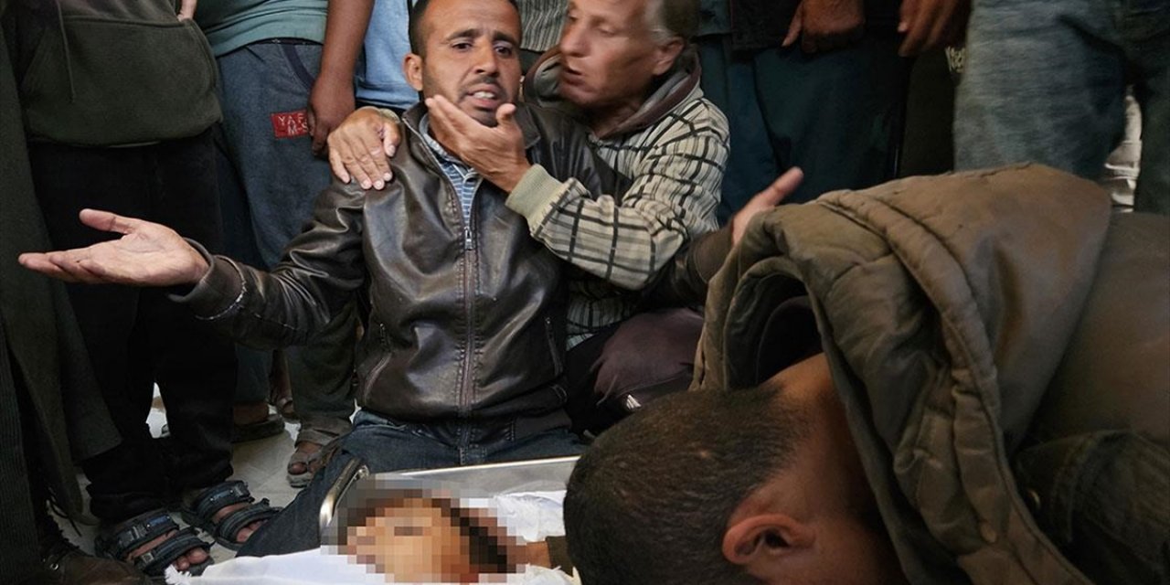 İsrail'in 412 Gündür Saldırılarını Sürdürdüğü Gazze'de Can Kaybı 44 Bin 56'ya Yükseldi