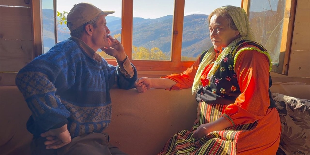 Evlendikten Sonra Konteynerde Yaşamayı Tercih Eden Çift Hayvancılığı Bırakmıyor