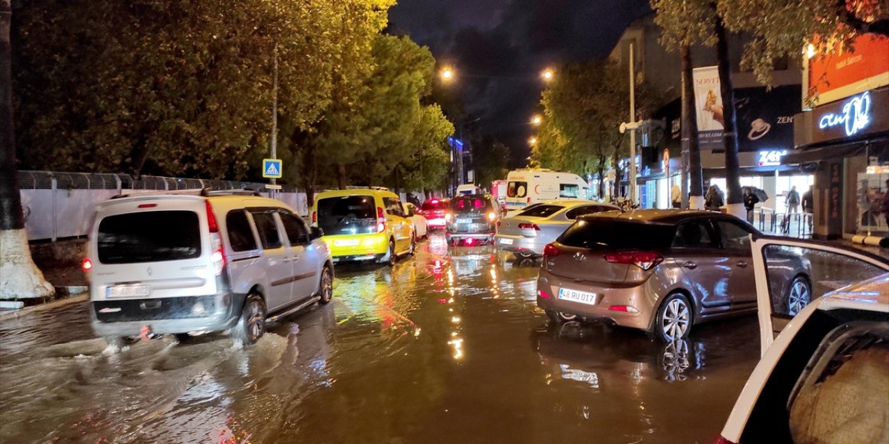 Antalya Valiliğinden Yağış Uyarısı