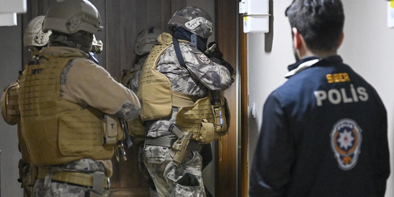 Ankara Merkezli 11 İlde Siber Dolandırıcılık Operasyonu: 25 Gözaltı