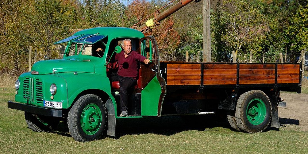 Babasından Kalan 1951 Model "Efsane"yi Orijinal Haliyle Koruyor