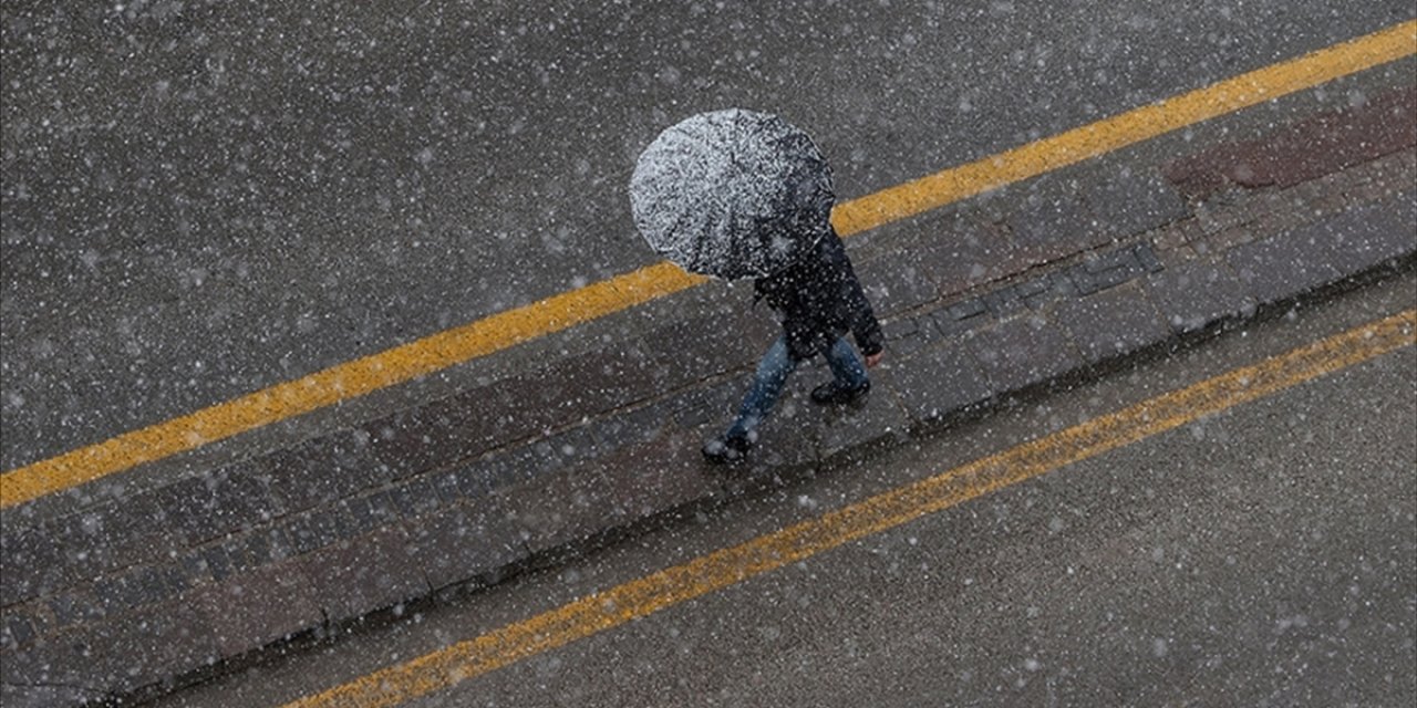 Meteorolojiden Bazı Bölgeler İçin Kuvvetli Sağanak ve Fırtına Uyarısı