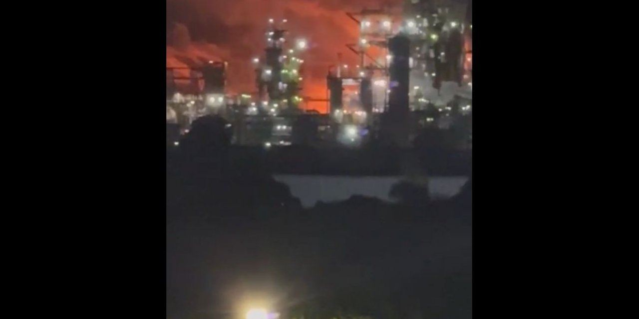 İzmir Tüpraş Rafinerisi’nde Art Arda Patlama