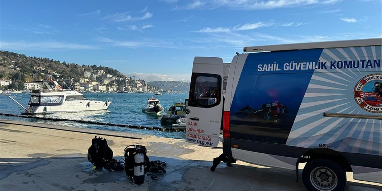 Beşiktaş'ta Denizde Kaybolan 2 Kardeşi Arama Çalışmaları Sürüyor