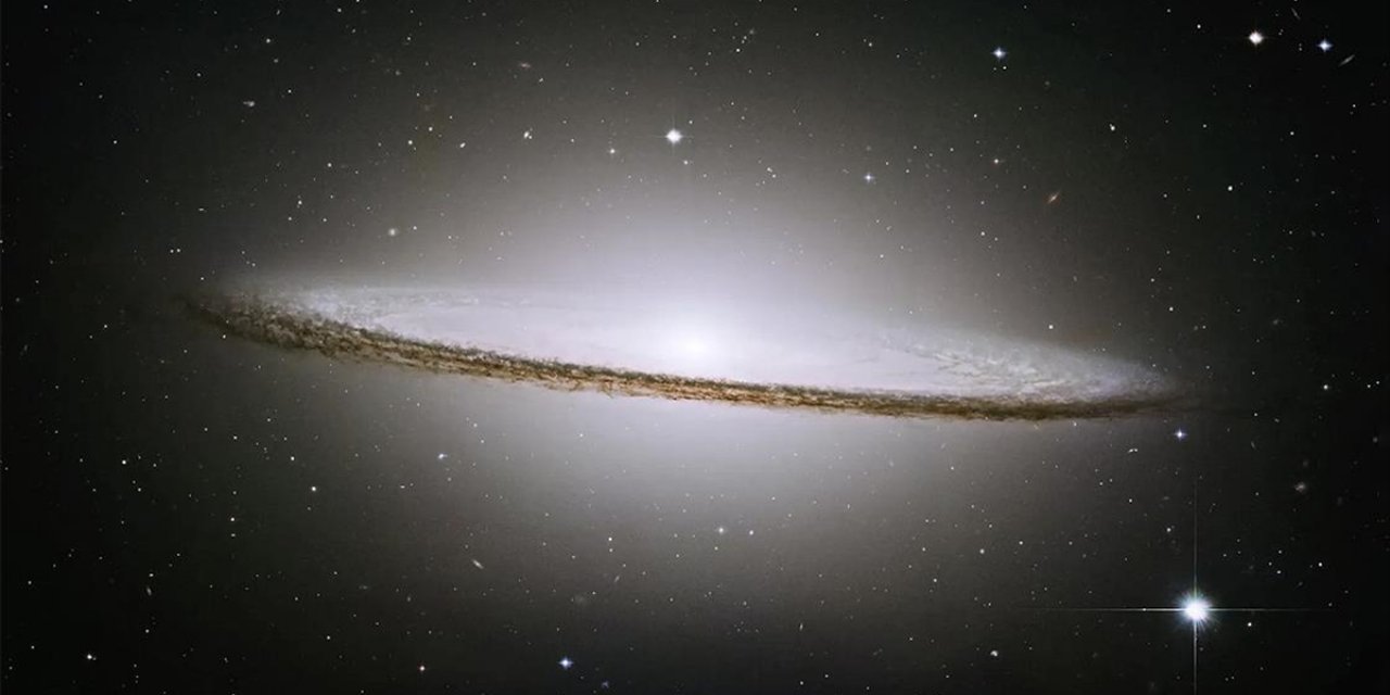 James Webb Uzay Teleskobu, Sombrero Galaksisi'nin Yüksek Çözünürlüklü Görüntüsünü Yakaladı