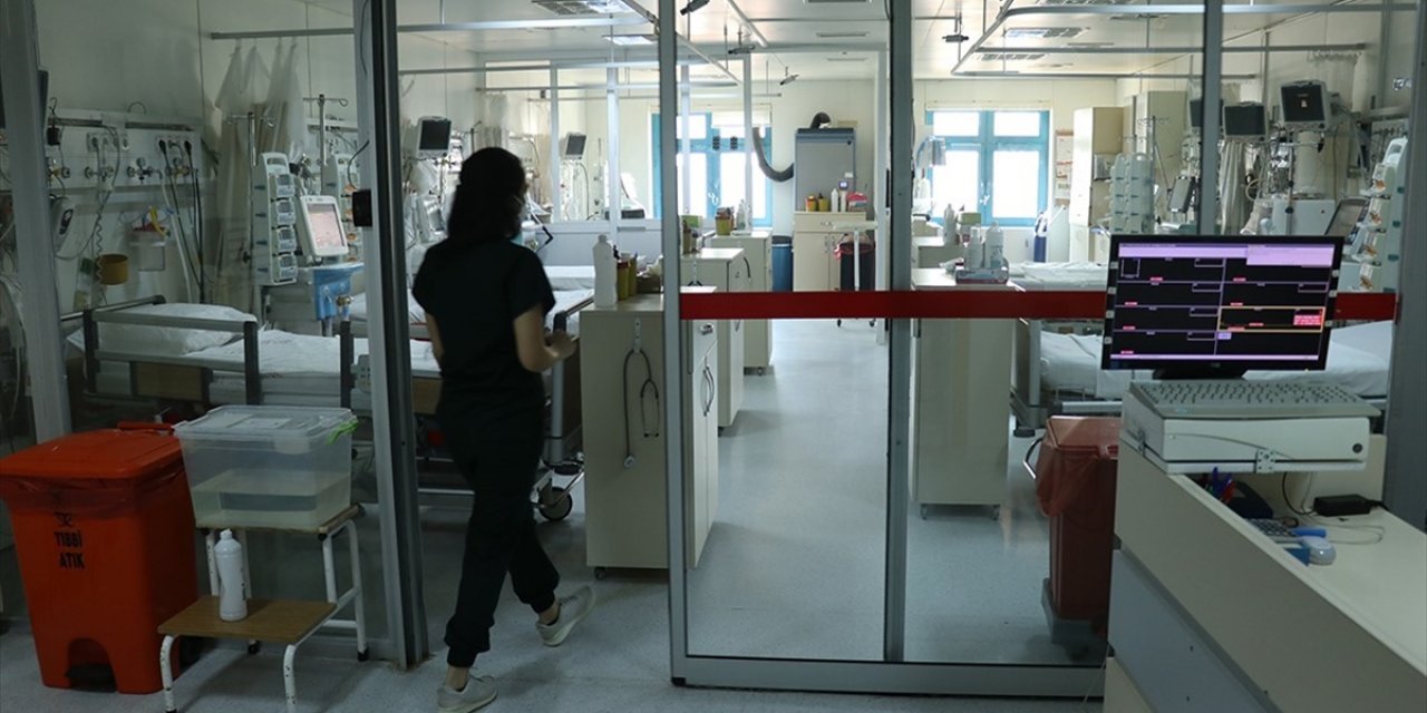 Yoğun Bakımlara Yapay Zeka Destekli Anlık Takip Geliyor