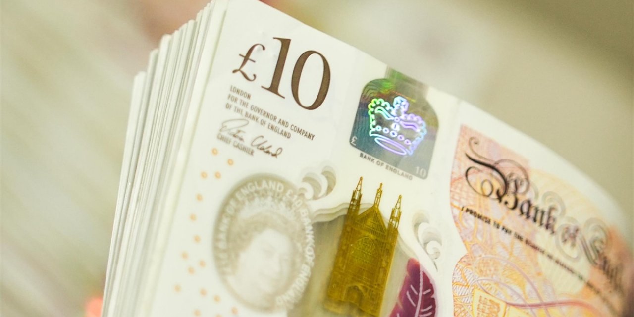 İngiltere'de Bir Kişi Piyangodan 177 Milyon Sterlin İkramiye Kazandı