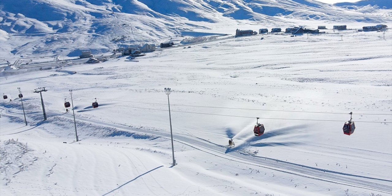 Kayak Merkezlerinde En Fazla Kar Kalınlığı 80 Santimetreyle Erciyes'te Ölçüldü
