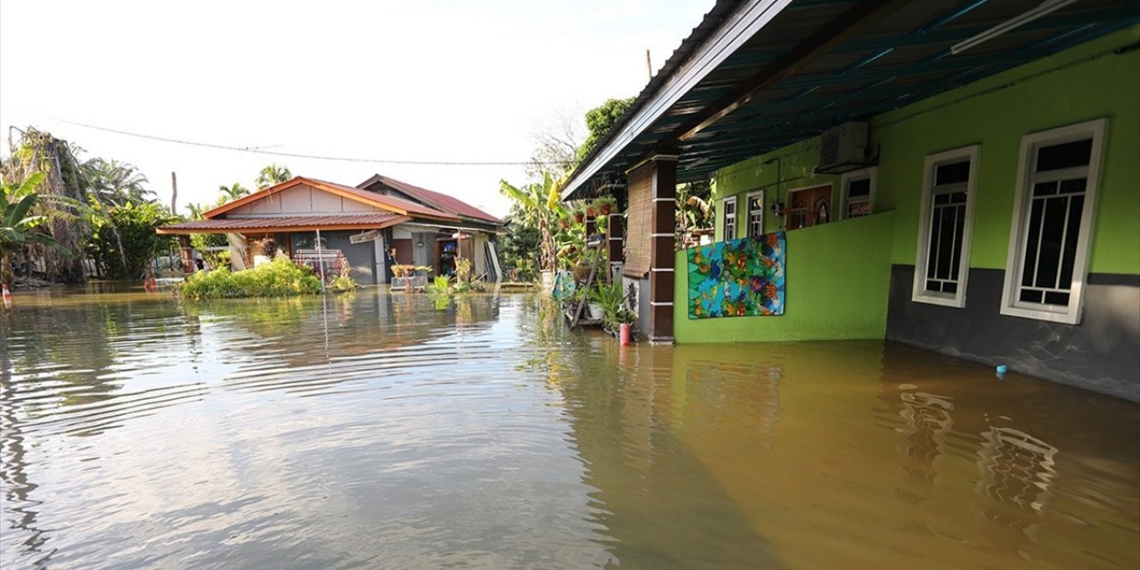 Malezya'da Sel ve Heyelanlardan Etkilenen 51 Binden Fazla Kişi Tahliye Edildi