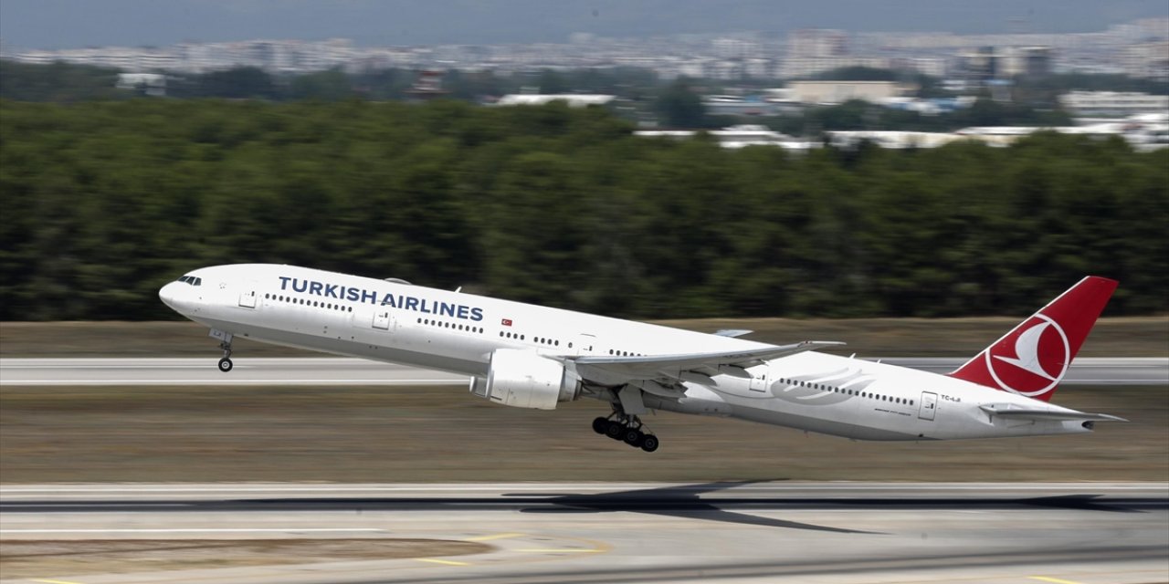 THY'nin Uçağı En Uzun Rotası Olan Sidney'e Ulaştı