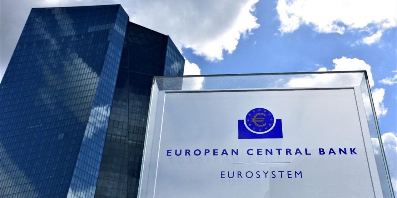 ECB: Tüketicilerin Orta Vadeli Enflasyon Beklentileri Arttı