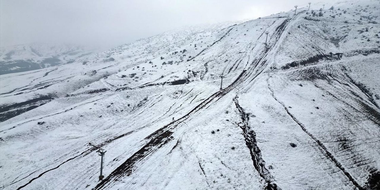 Güzeldağ Kayak Merkezi'nde Yeni Sezon İçin Yağış Bekleniyor