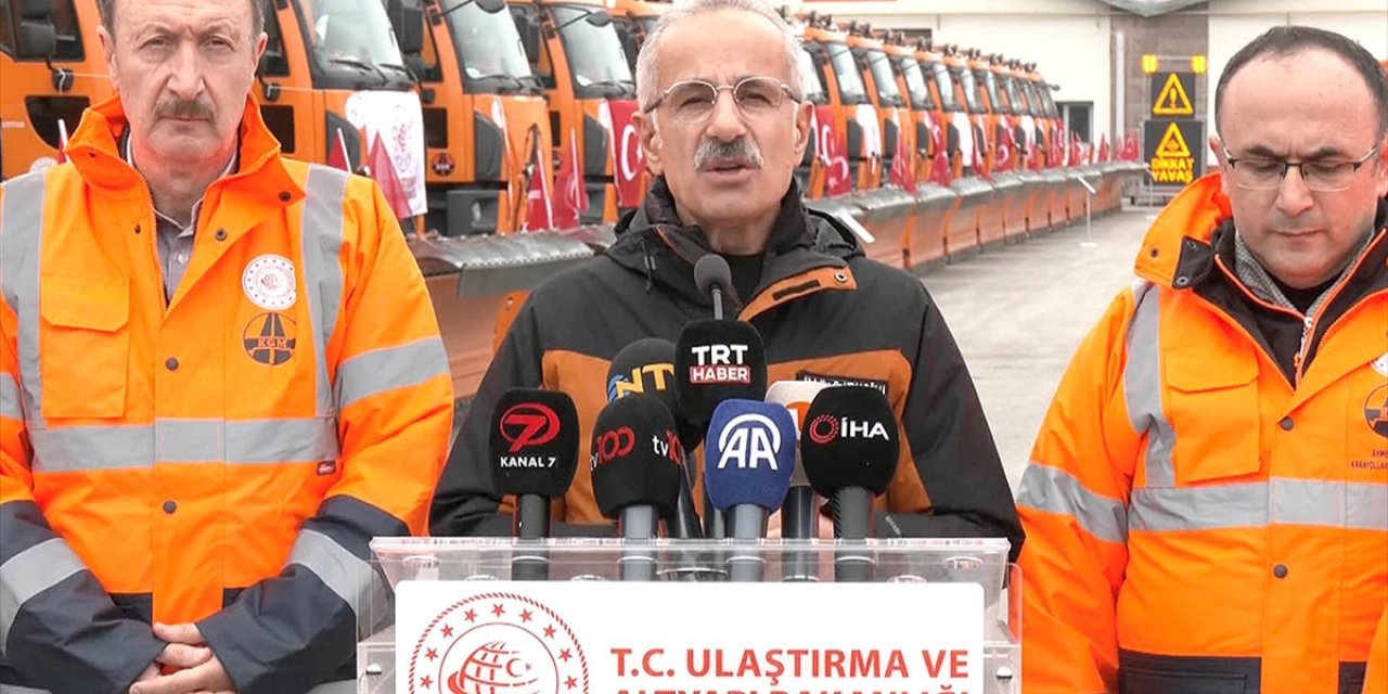 Kara Yollarında Kar Ve Buzla Mücadele İçin Hazırlıklar Tamamlandı