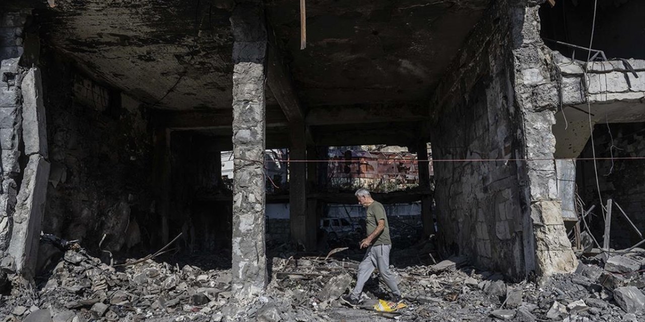 İsrail Ordusunun, Lübnan'ın Güneyinde İki Bölgeye Düzenlediği Saldırılarda 10 Kişi Hayatını Kaybetti