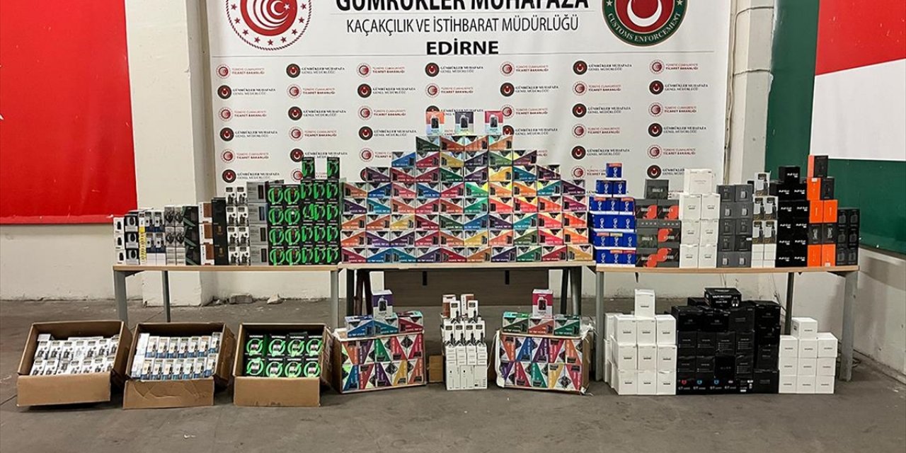 Kapıkule'de 16 Bin 500 Kaçak Elektronik Sigara Ele Geçirildi