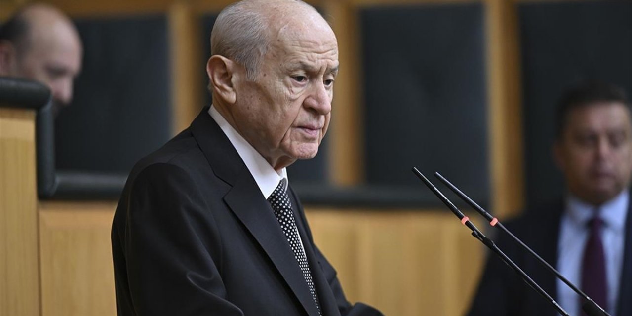 Bahçeli: Esad'ın Türkiye İle Ön Şartsız Temas ve Diyalog Kurması Ülkesinin Çıkarınadır