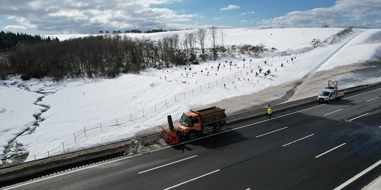 Kuzey Marmara Otoyolu İşletmesi Karla Mücadele Çalışmalarını Tamamladı
