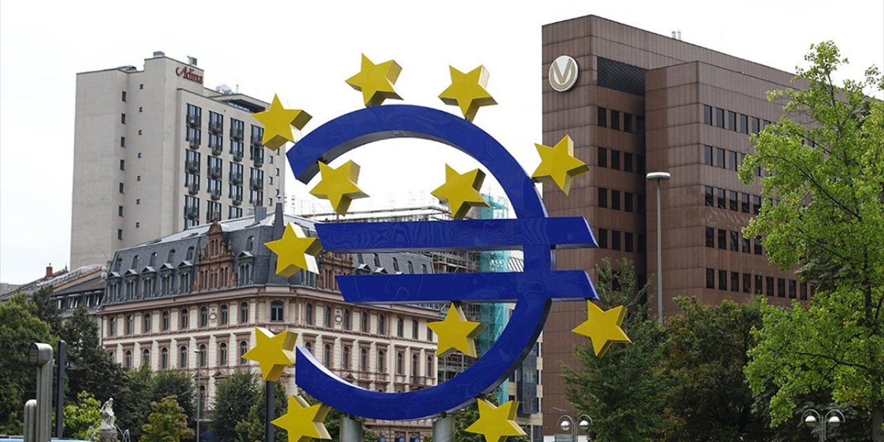 Avro Bölgesi'nin Ekonomisi Kasımda Daraldı