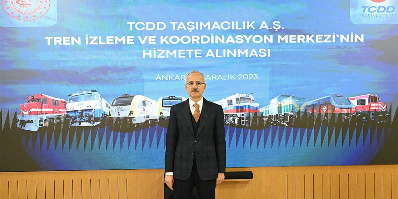 Lokomotifler TCDD Taşımacılık Tren İzleme ve Koordinasyon Merkezi'nde 7 Gün 24 Saat Takip Ediliyor