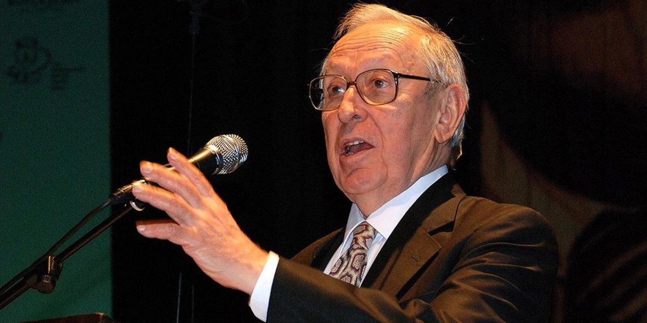 Türkiye'nin İlk Kültür Bakanı: Talat Sait Halman