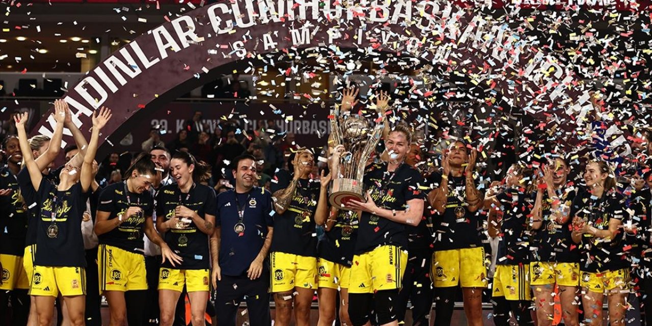 Fenerbahçe, Cumhurbaşkanlığı Kupası'nı 13. Kez Müzesine Götürdü