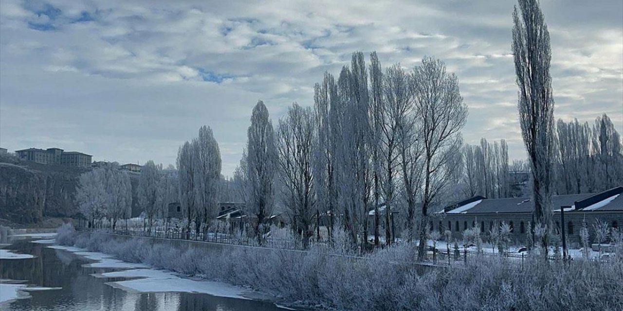Erzurum, Ardahan ve Kars'ta Soğuk Hava Etkisini Sürdürüyor