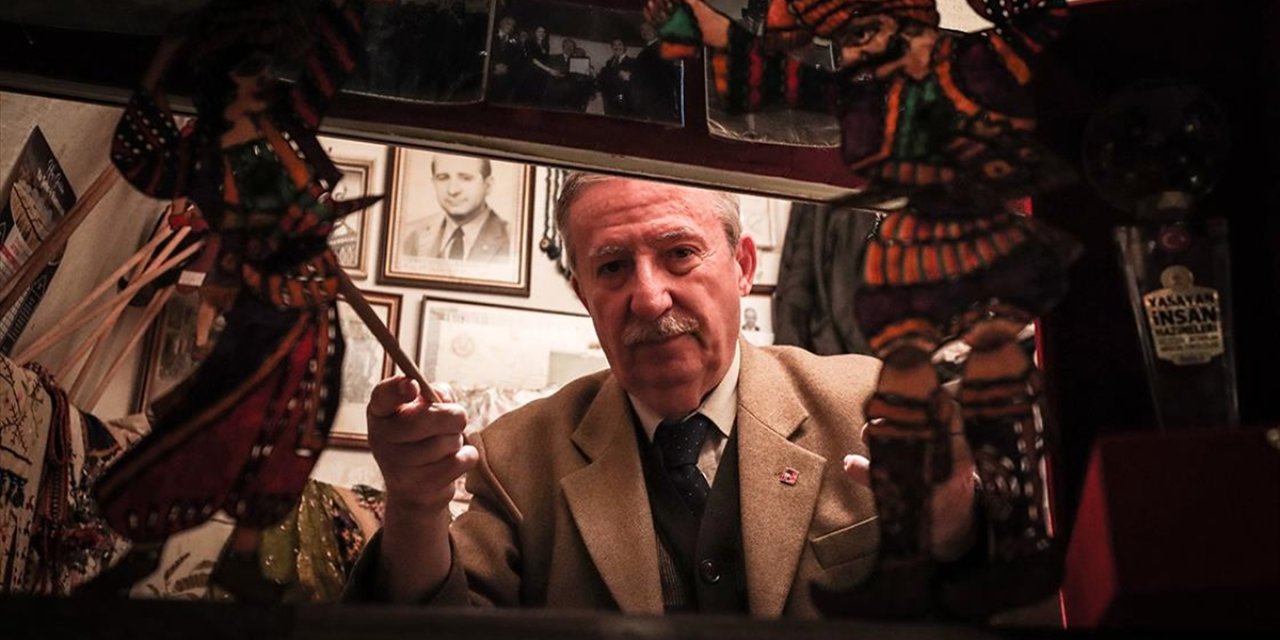 Karagöz Sanatçısı Şinasi Usta Kadim Sanatı Yaşatıyor