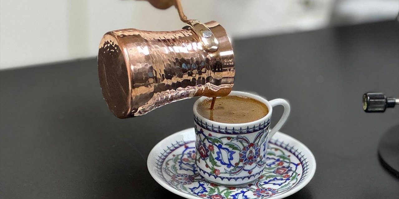 Dünyaya Ün Salan Türk Kahvesi Pişirme Yöntemiyle de Ön Plana Çıkıyor