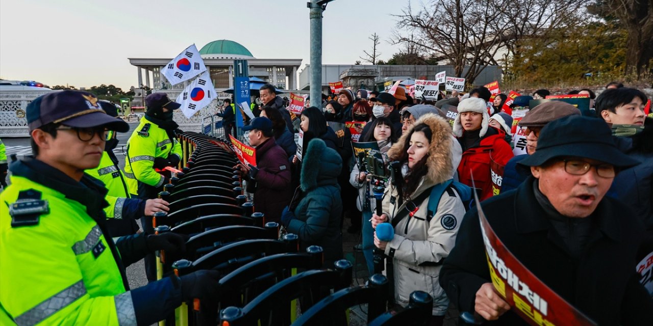 Güney Kore Savunma Bakan Vekili Kim, Yeni Sıkıyönetim Olursa Buna Uyulmayacağını Açıkladı