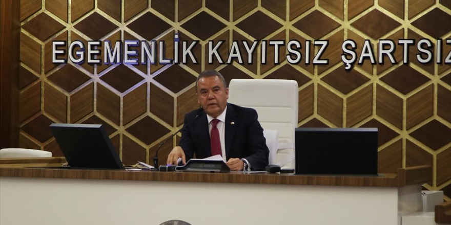 Antalya Büyükşehir Belediye Başkanı Böcek: Cumhurbaşkanı'nın Davetine Gideceğim