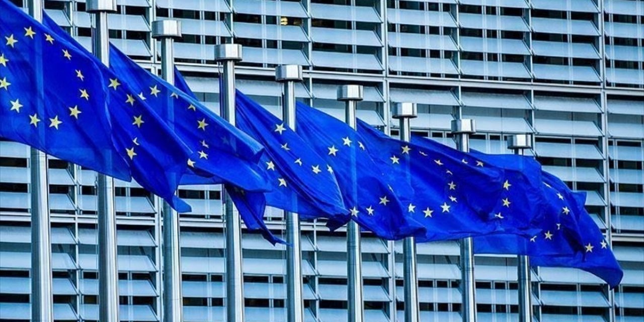 AB'nin Yeni Yönetimi Ekonomik Sınamalarla Mücadele Edecek