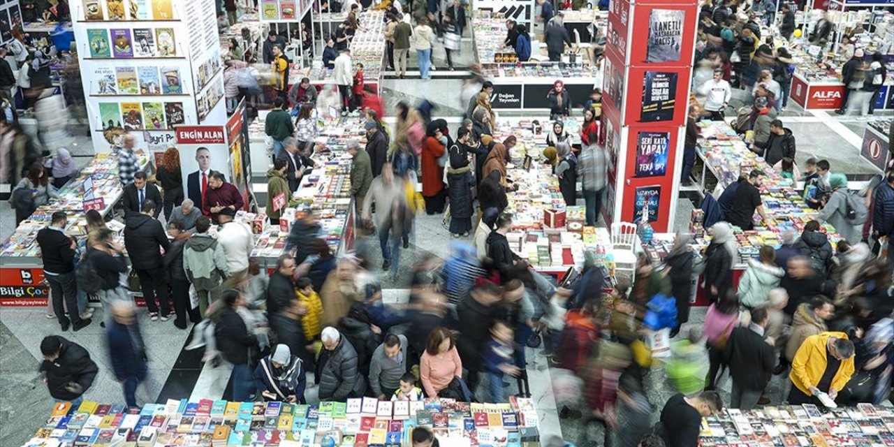 21. Ankara Kitap Fuarı Bugün Sona Eriyor