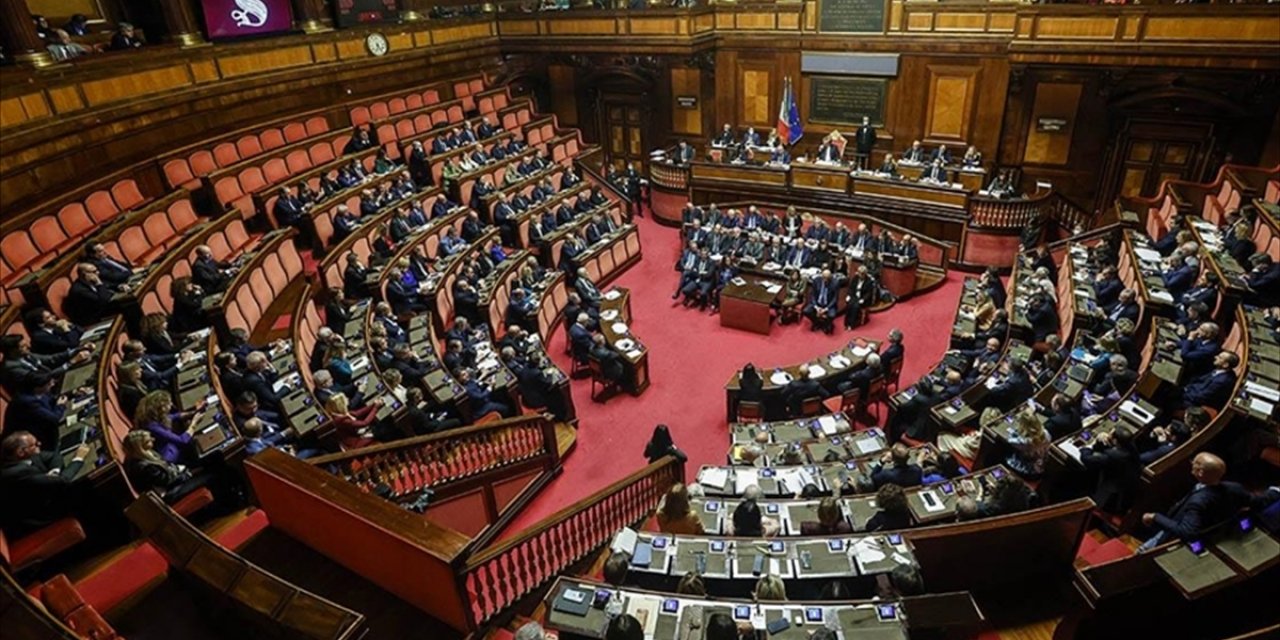 İtalya'da Muhalefet Partisi 5 Yıldız Hareketi, Yapısında Köklü Değişikliğe Gitti