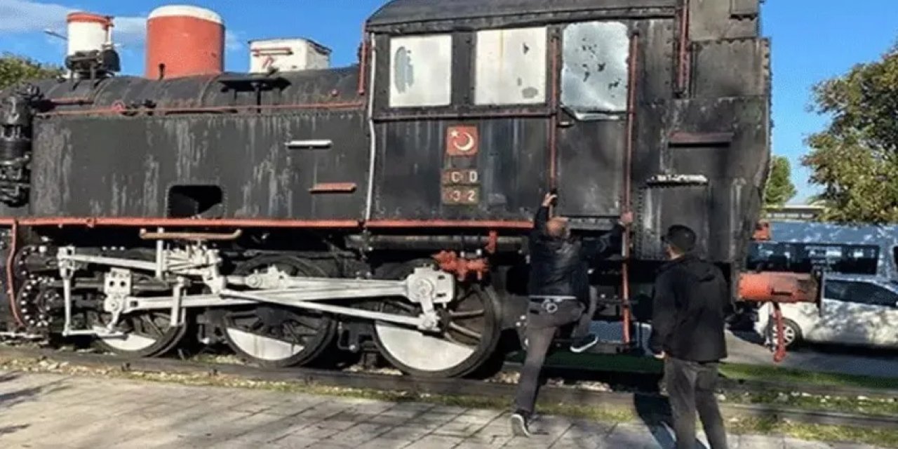 Öğrencilerin Sigara İçtiği Lokomotifte Yangın!