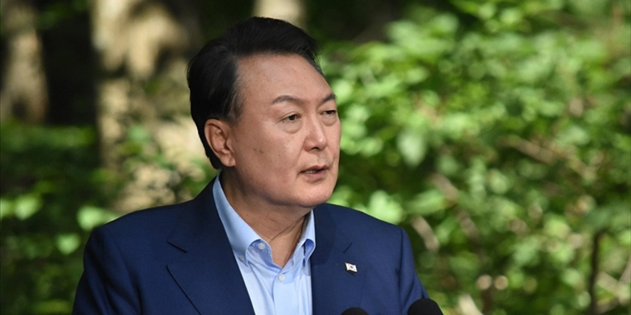 Güney Kore'de Halkın Büyük Çoğunluğu Devlet Başkanı Yoon'un Görevi Bırakması Görüşünde